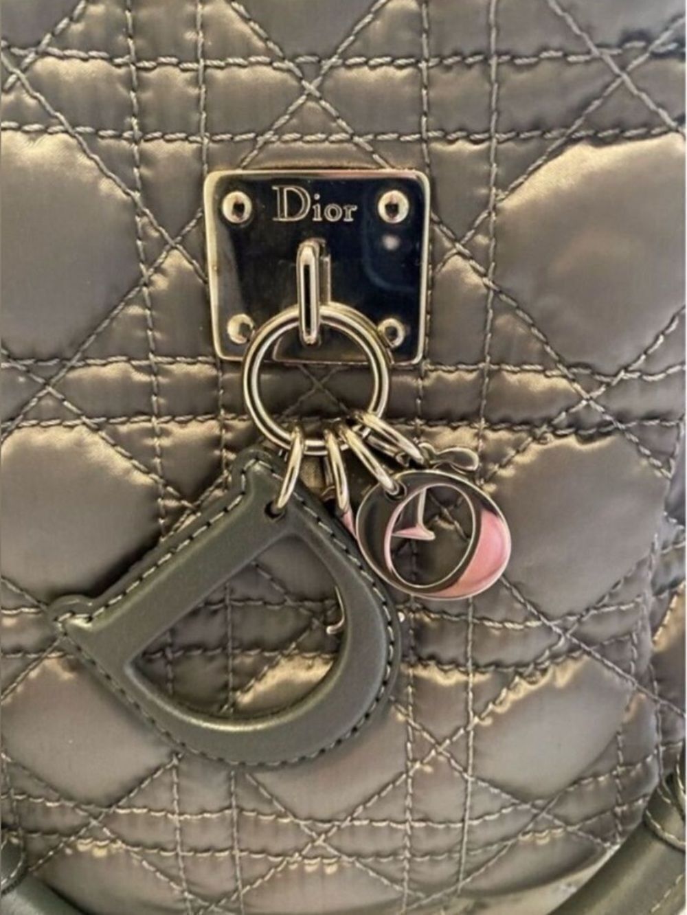 🛍️ Dior Lady Dior Quilted Large Satchel in Metallic Silver Vintage and Authentic - Picture 7 of 17